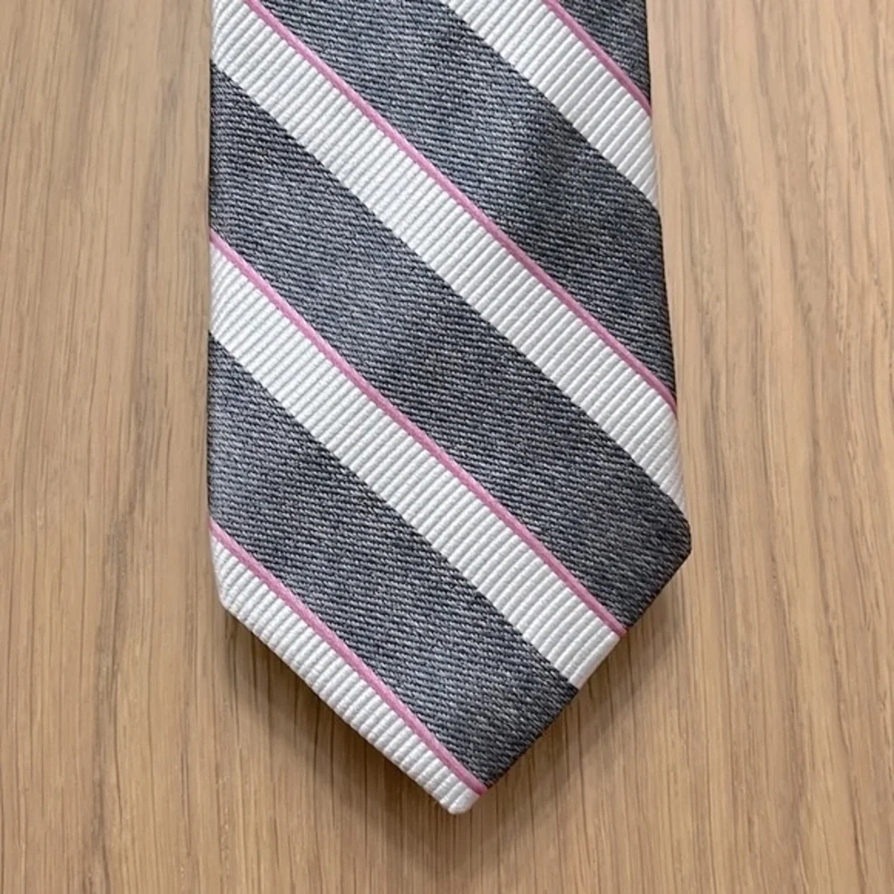 Tom James, Men’s Executive collection by Tom James silk stripped tie